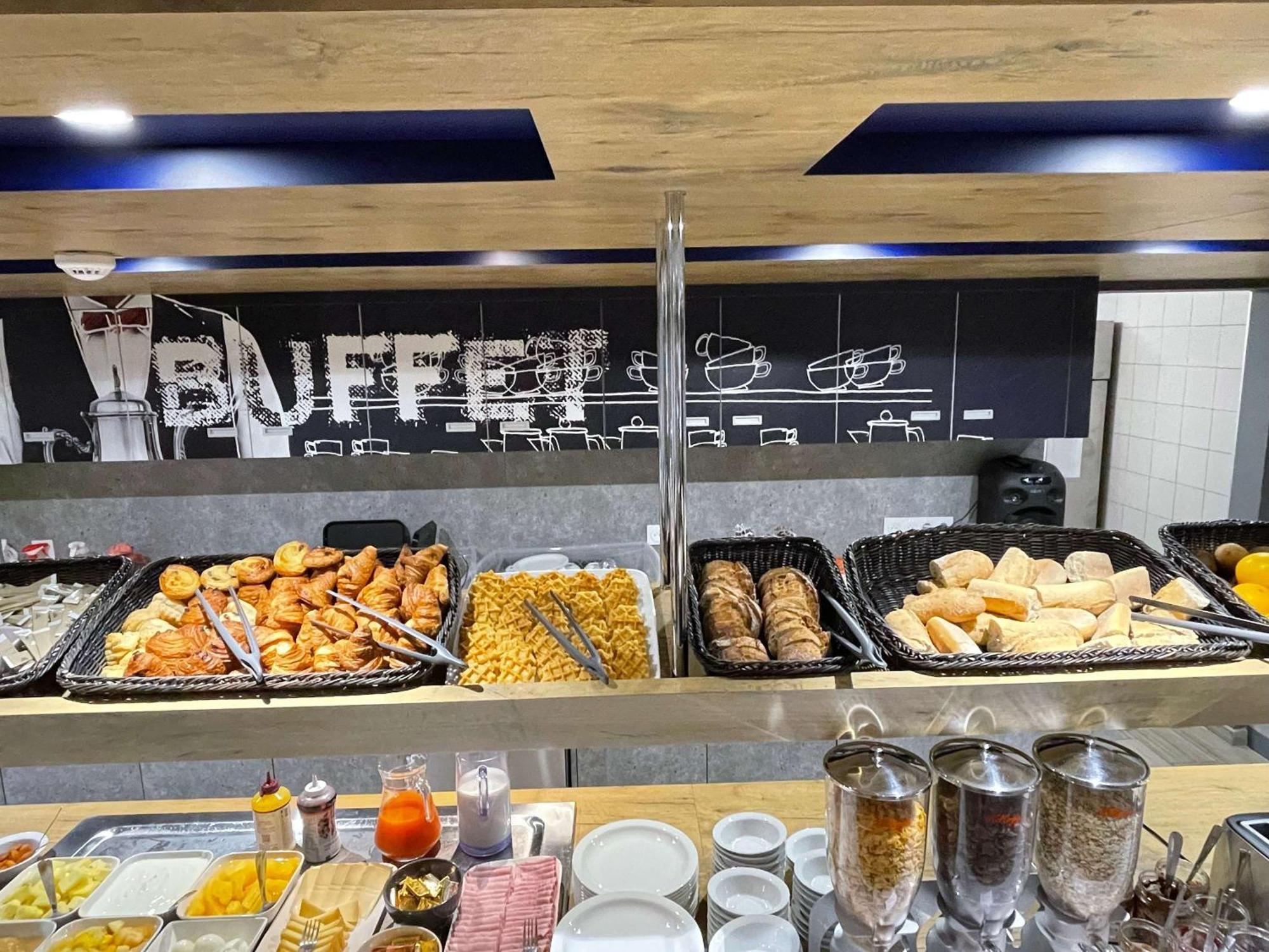 Ibis Budget Cognac Chateaubernard ภายนอก รูปภาพ